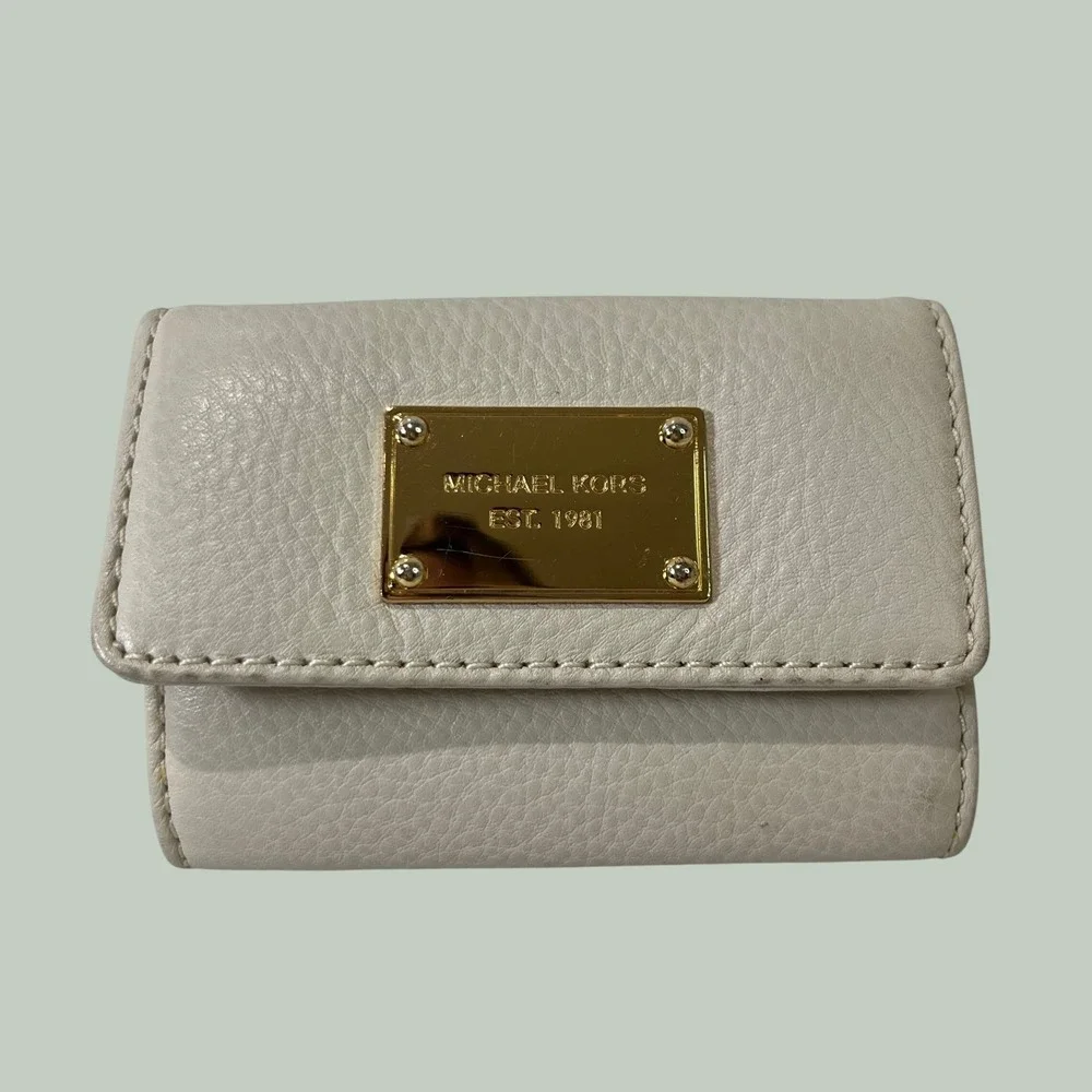 Michael‎ Kors Wallet Small Pebbled Leather Cream Gold Logo Coin Purse Keyring